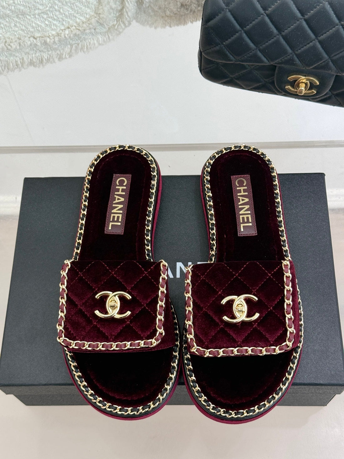 Flat Chain Heart Slipper In Plum Purple Velvet