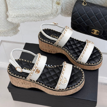 Thick-Soled Chain Heart Sandal In White Lambskin
