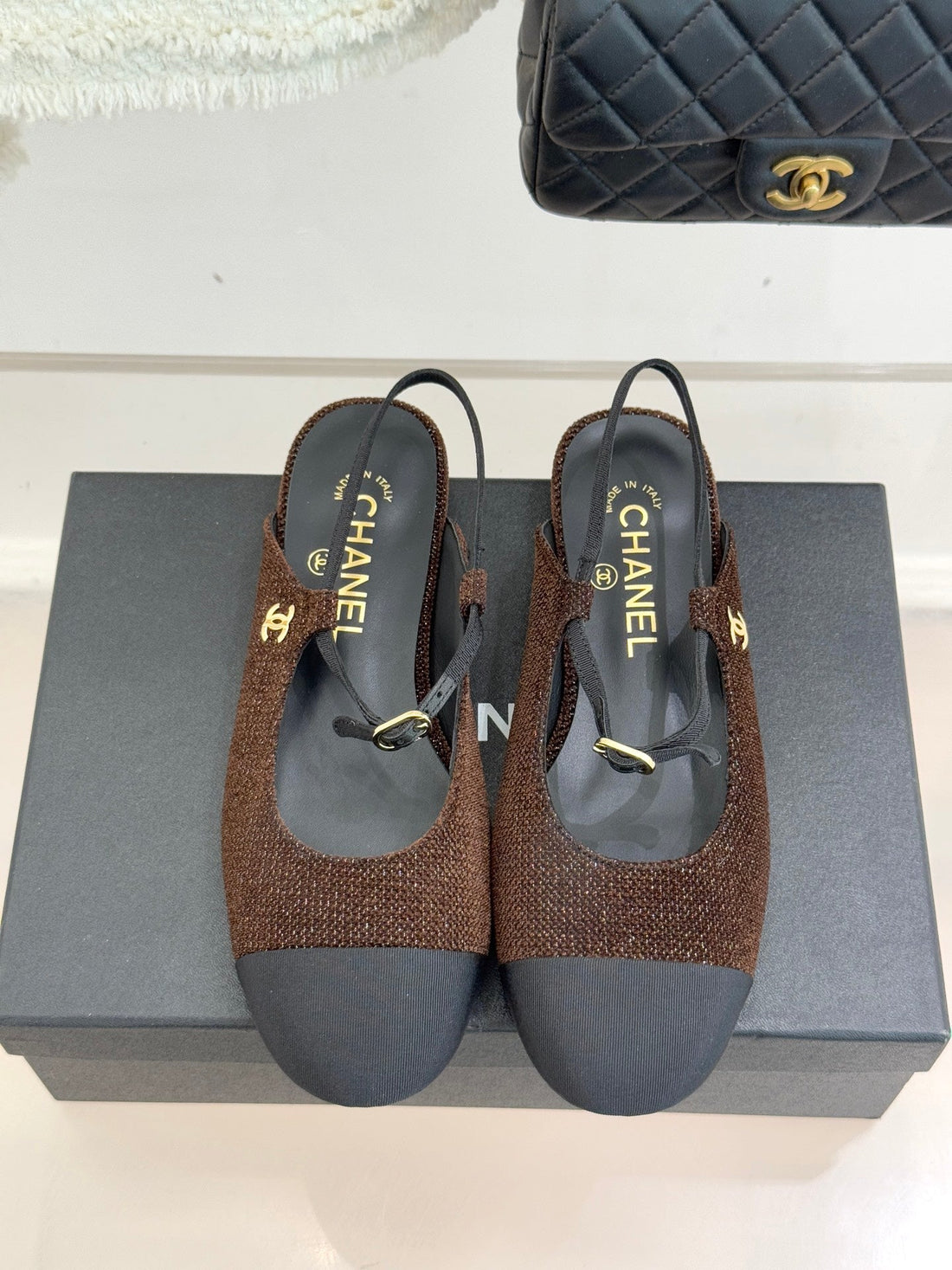 26C Two-Tone Double C Flat Shoes Coffee Tweed