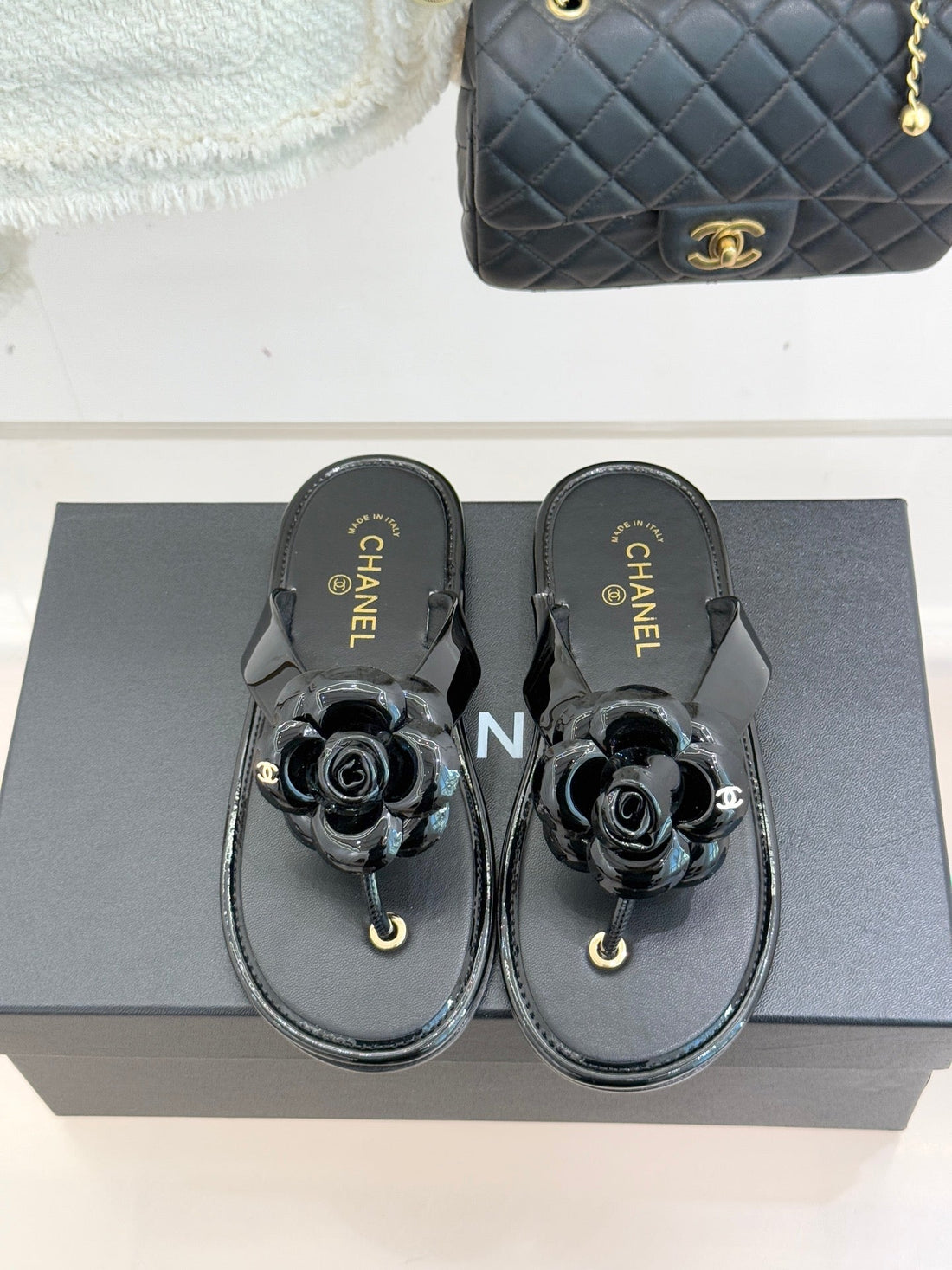 CC 26C Early Spring Camellia Slide Black Calfskin & Patent Leather