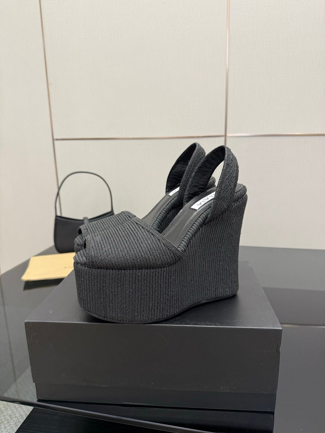 Alaïa Platform Sandal Black Sheepskin 389631