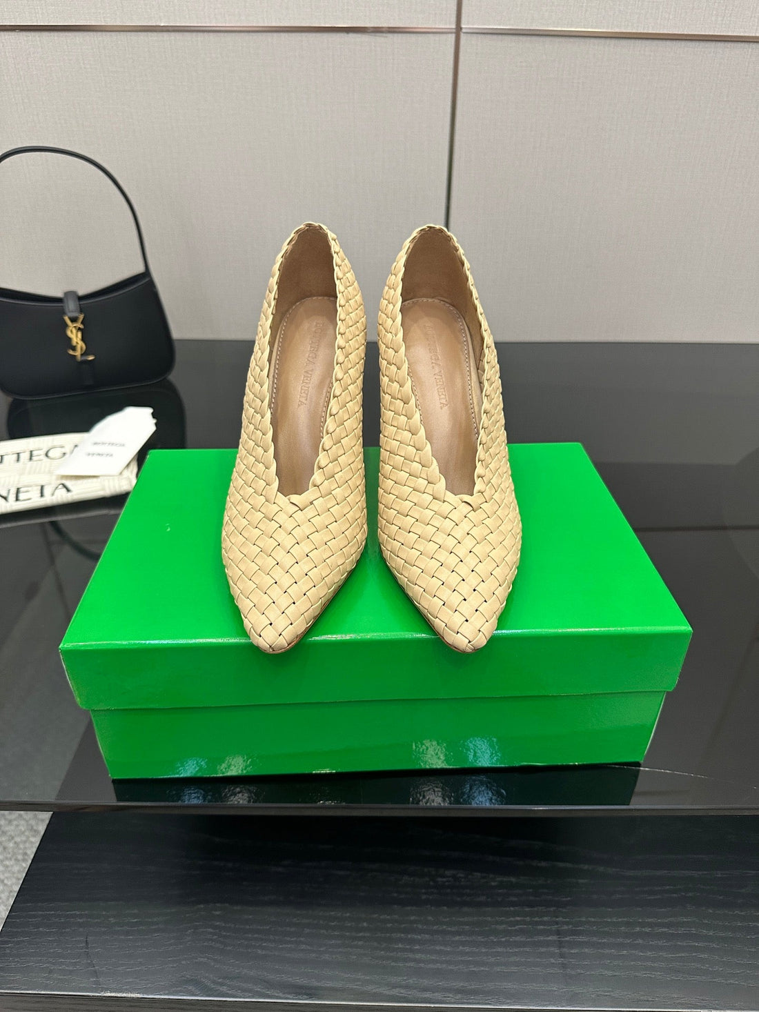 Bv Sofia Pump 90MM Beige Intreccio Leather 427648