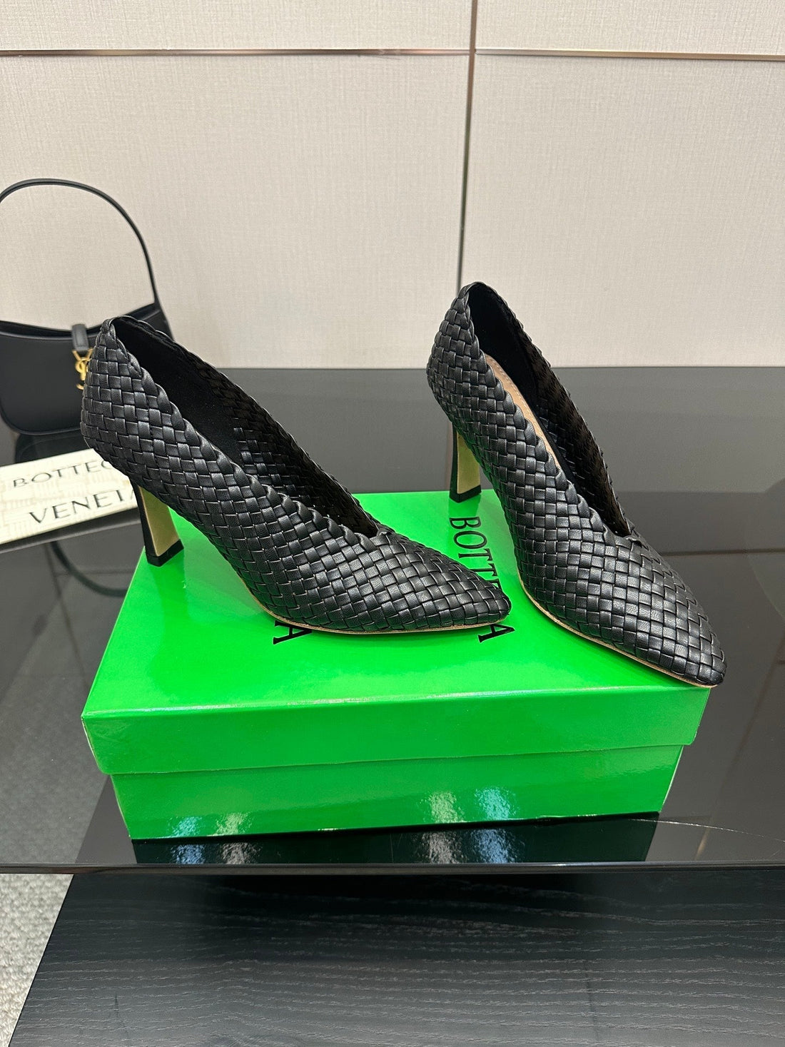 Bv Sofia Pump 90MM Black Intreccio Leather 427651