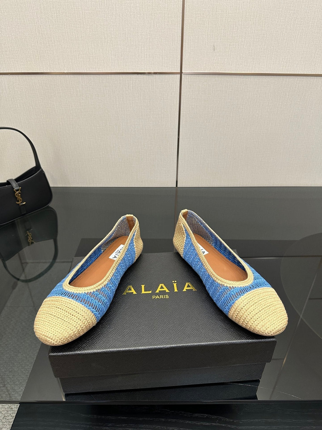Alaïa 2025 Ballet Flat Beige Blue Raffia 433752
