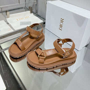 CD D-Wave Sandal In Brown Cowhide 100751