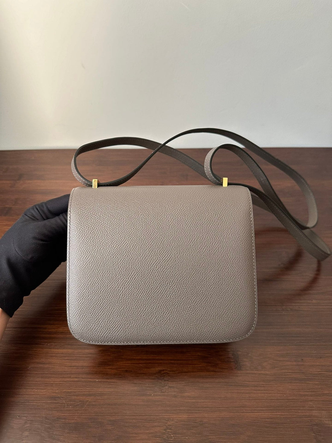 Constance 18 Etoupe Epsom Gold Hardware