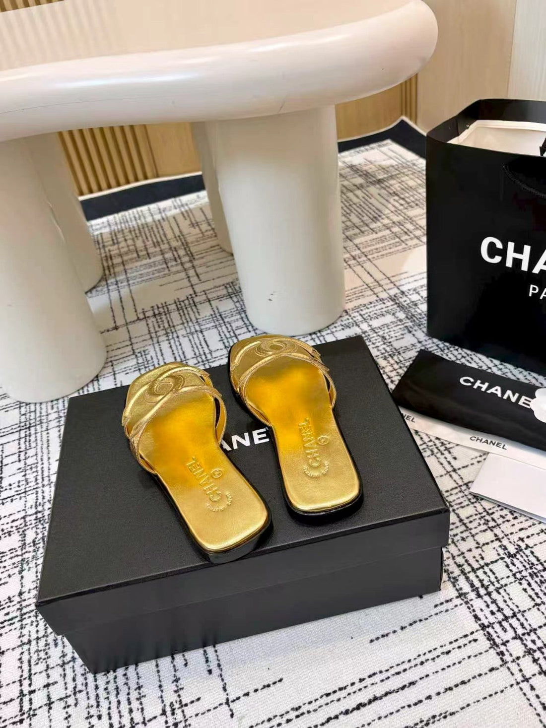CC 26S Open-Toe Sandal Gold Sheepskin 681943