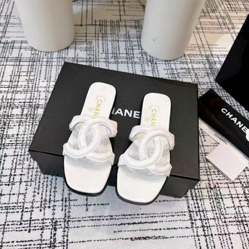 CC 26S Open-Toe Sandal White Sheepskin 681945