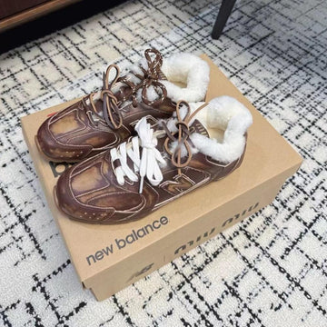 Miu Balance 530 Sl Sneakers Fleece Lining Wood Brown Suede
