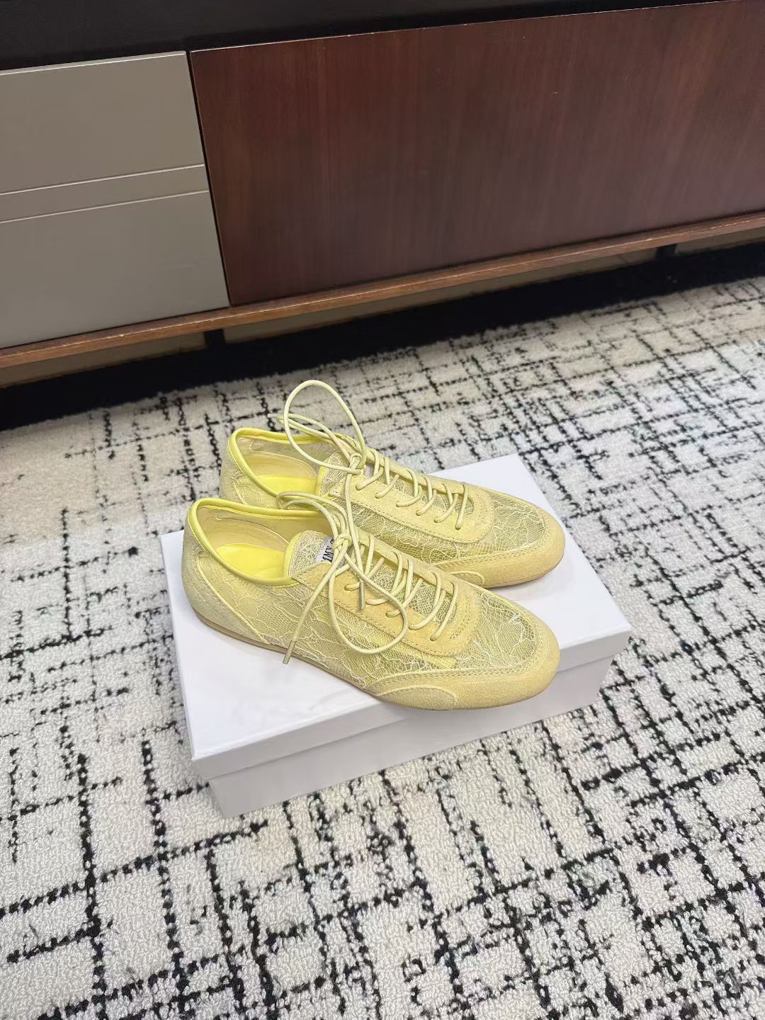 Jimmy Choo Sunny F Sneaker Yellow Lace Leather 682043