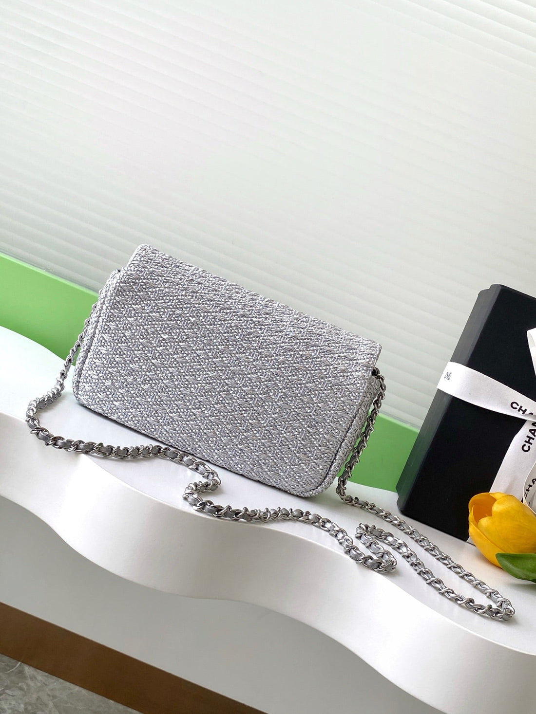 CC 25S Flap Bag 20CM Silver Raffia