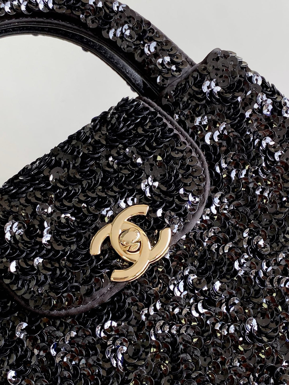 CC Kelly Shopper 19CM Black Sequin
