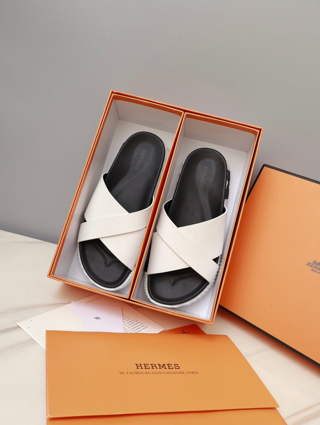 Hm Infra Sandal White And Black Lambskin