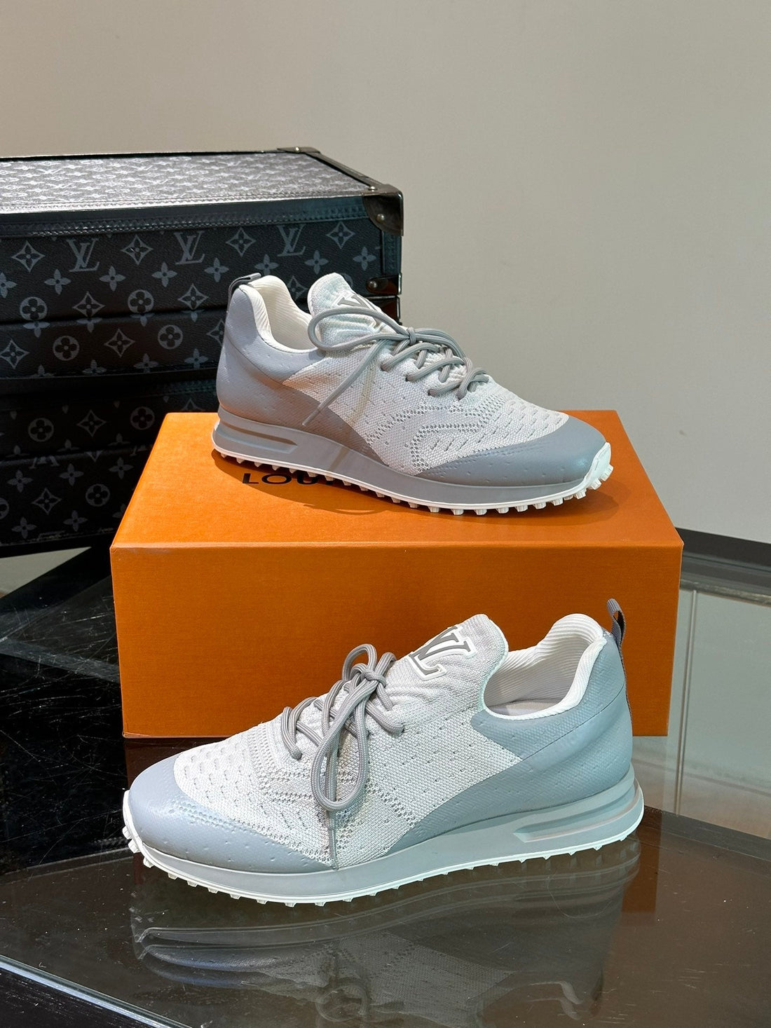 LV Sneakers In Grey Mix White Calfskin And Fabric Breathable
