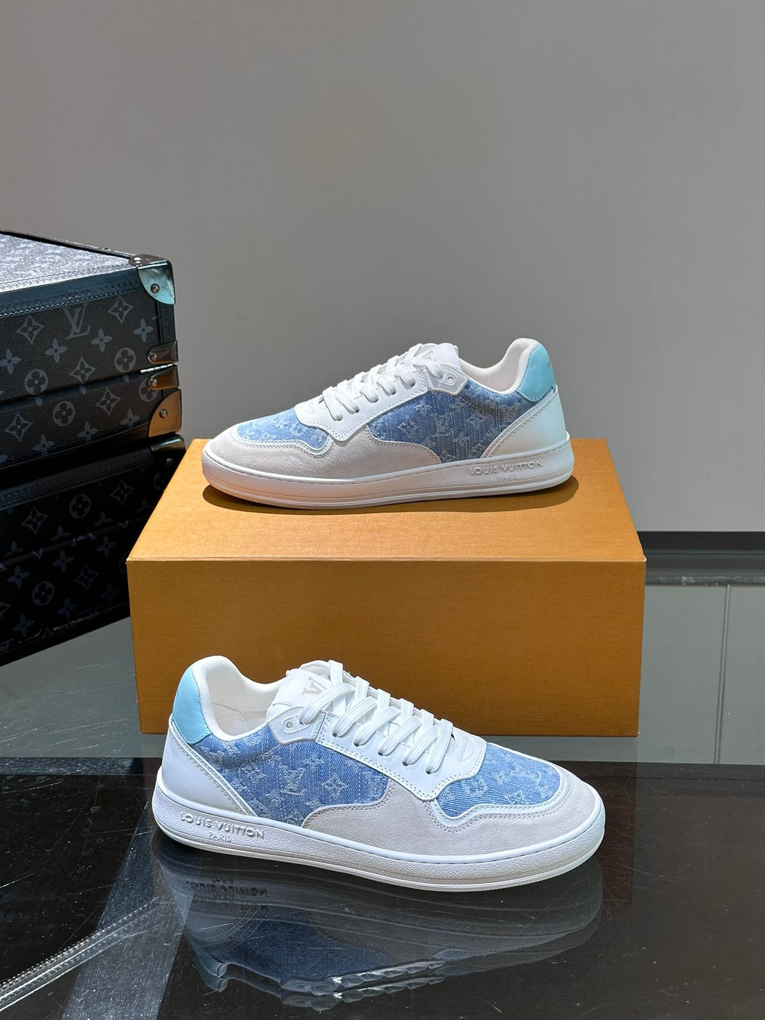 LV Sneaker White Suede Calfskin Mix Blue Denim