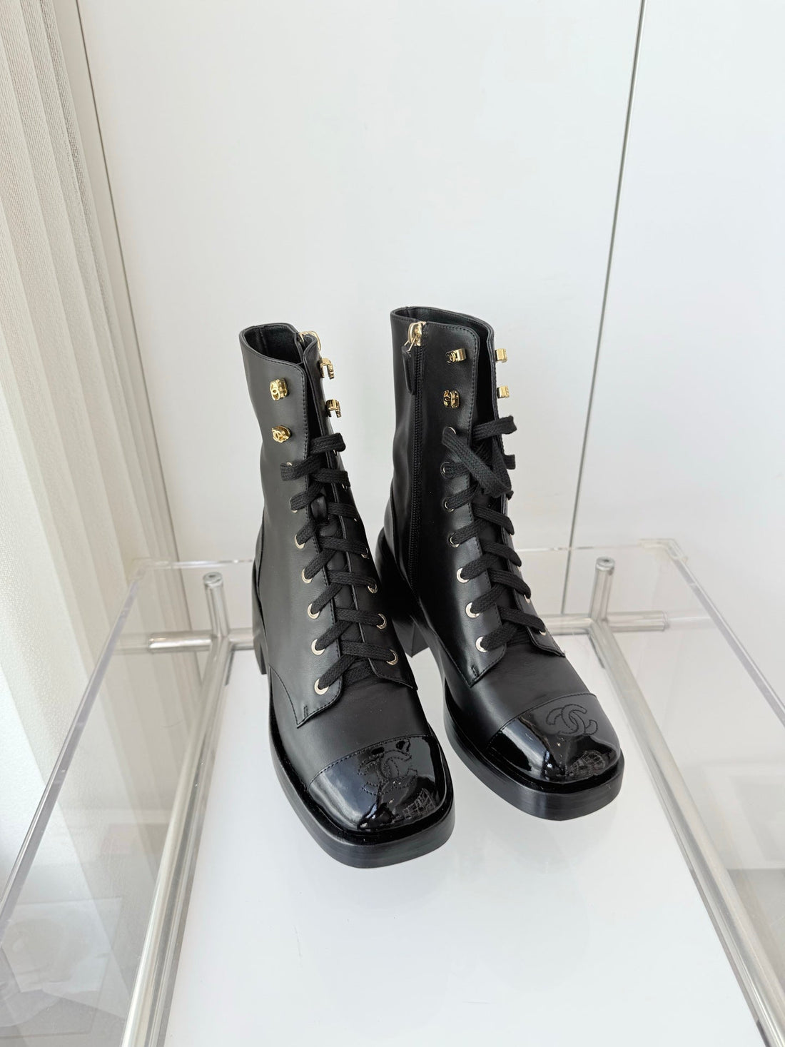 CC 25 Short Boot 60MM Black Cowhide 411471