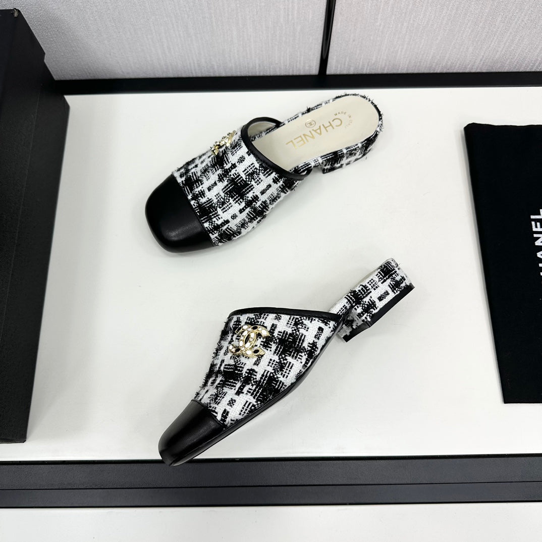 CC Flat Mule In White Mix Black Wool Tweed And Calfskin