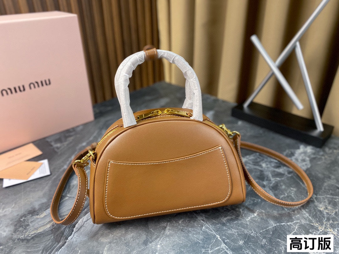 Half - Moon Bag 23 In Caramel Brown Calfskin