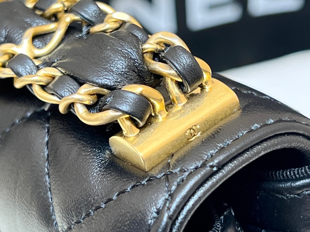 19 Flap Bag 18 Black Bodin Calfskin Gold Hardware