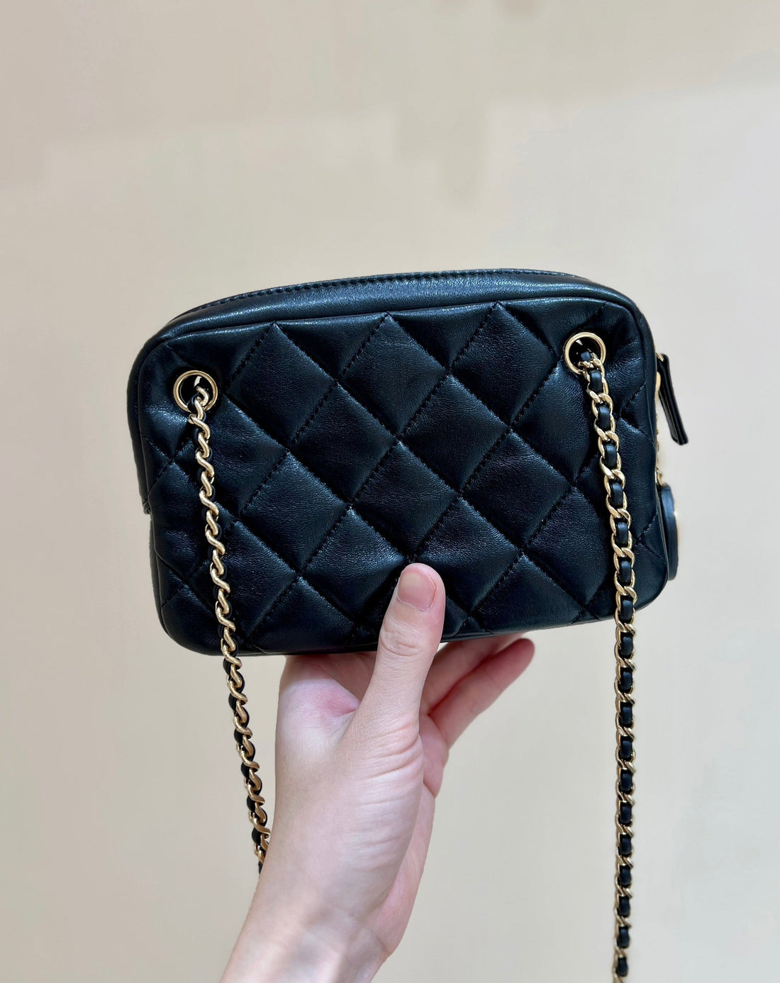 CC 24K Gold Coin Camera Bag 18CM Black Lambskin Light Ghw
