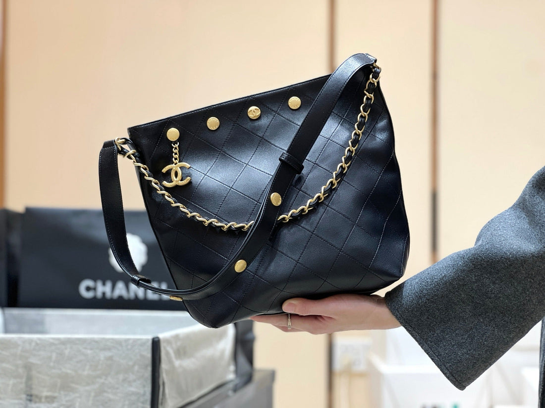 CC 2025 Bag 31CM Black Lambskin With Gold Chain 346392