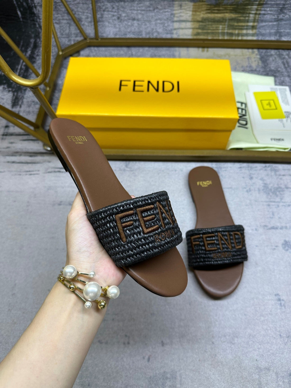 Ff Signature 10 Black Brown Cotton Fibre Slide