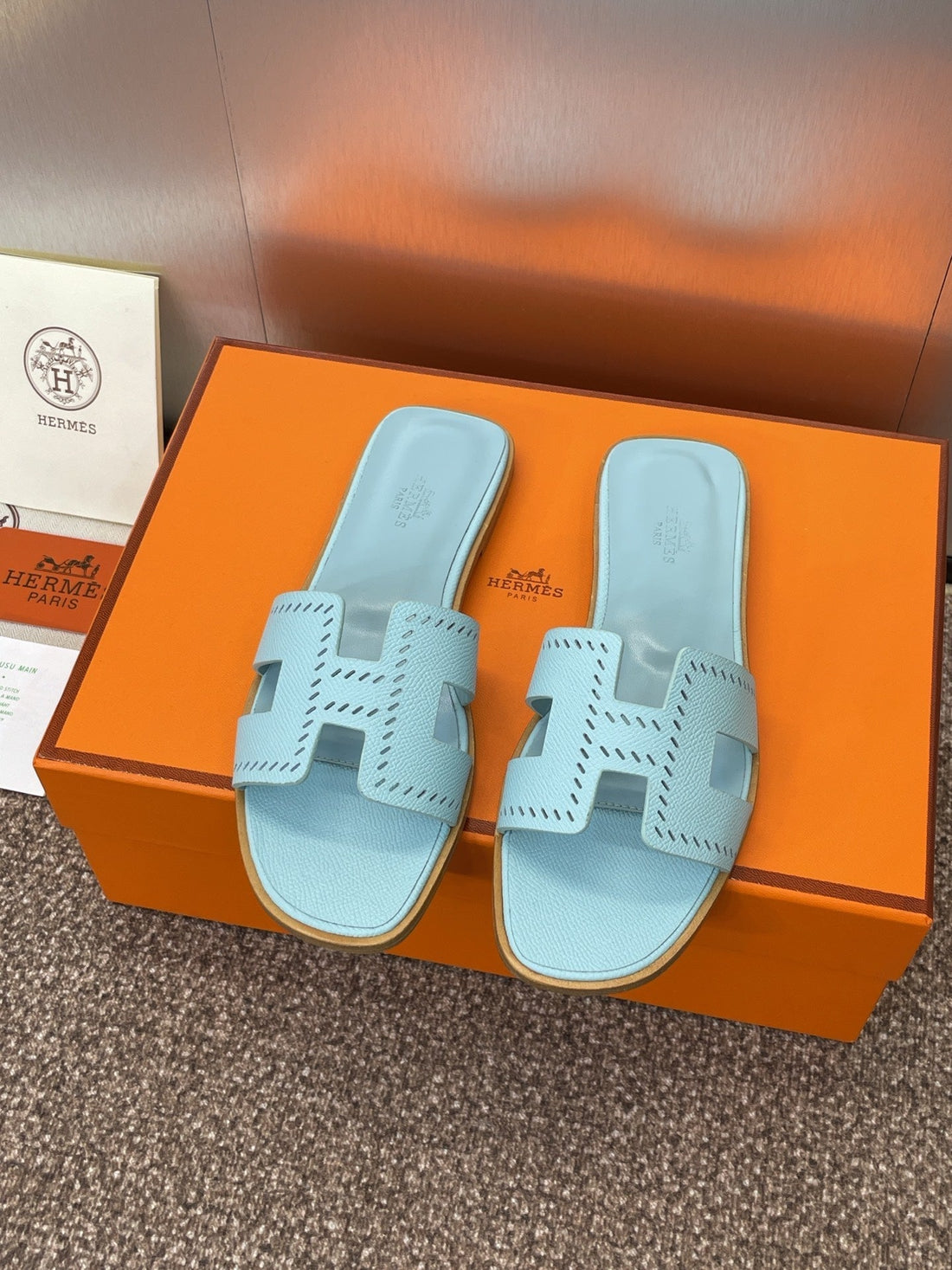 Hm 25 Oran Sandal Cloud Blue Perforate Epsom Leather