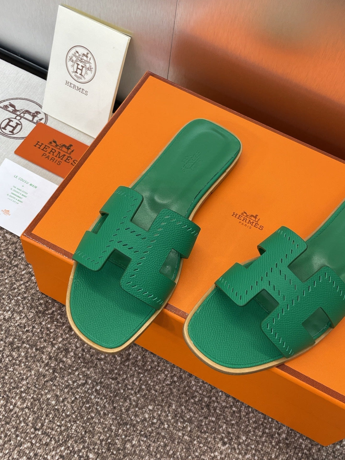 Hm 25 Oran Sandal Dark Green Perforate Epsom Leather