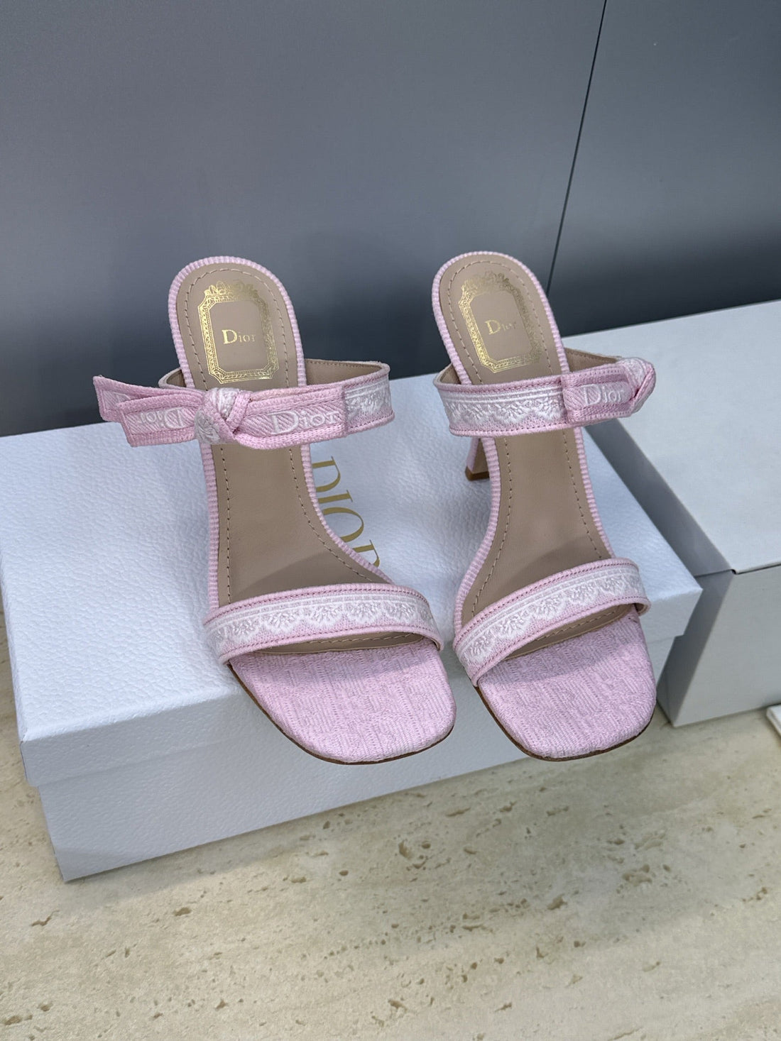 CD 26S Heeled Sandal 10CM Light Pink Beige Leather Fabric 633069