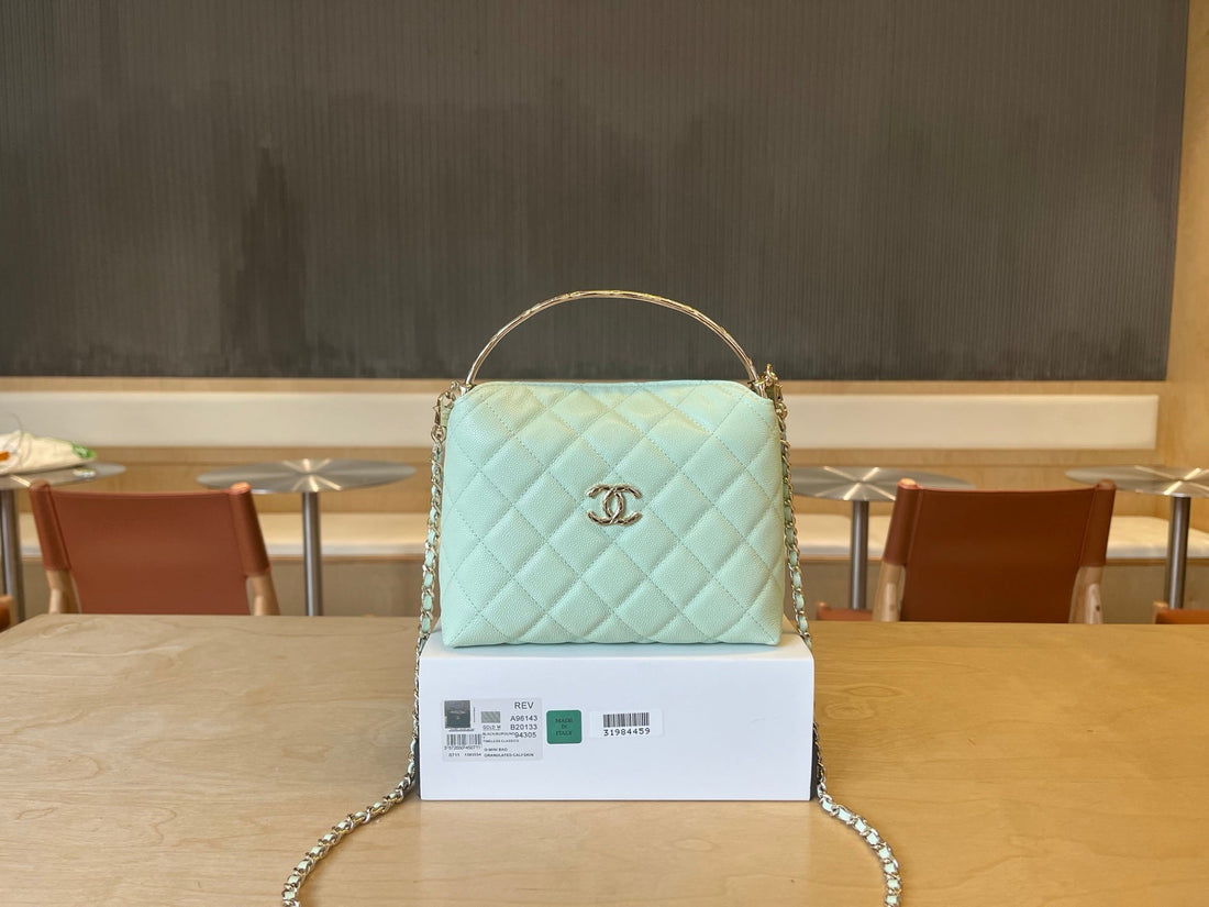CC Handle Vintage Bag 19CM Mint Green Caviar 277776 Ghw