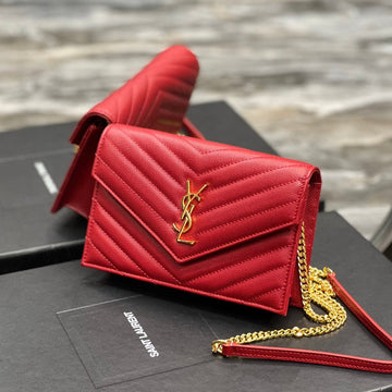 Yl Woc 19 Red Cheveron Caviar Gold Hardware