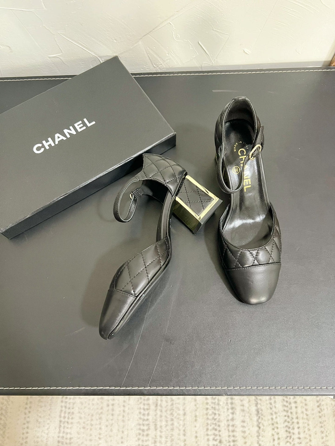 CC Mary Janes 55MM In Black Quilted Lambskin 949762
