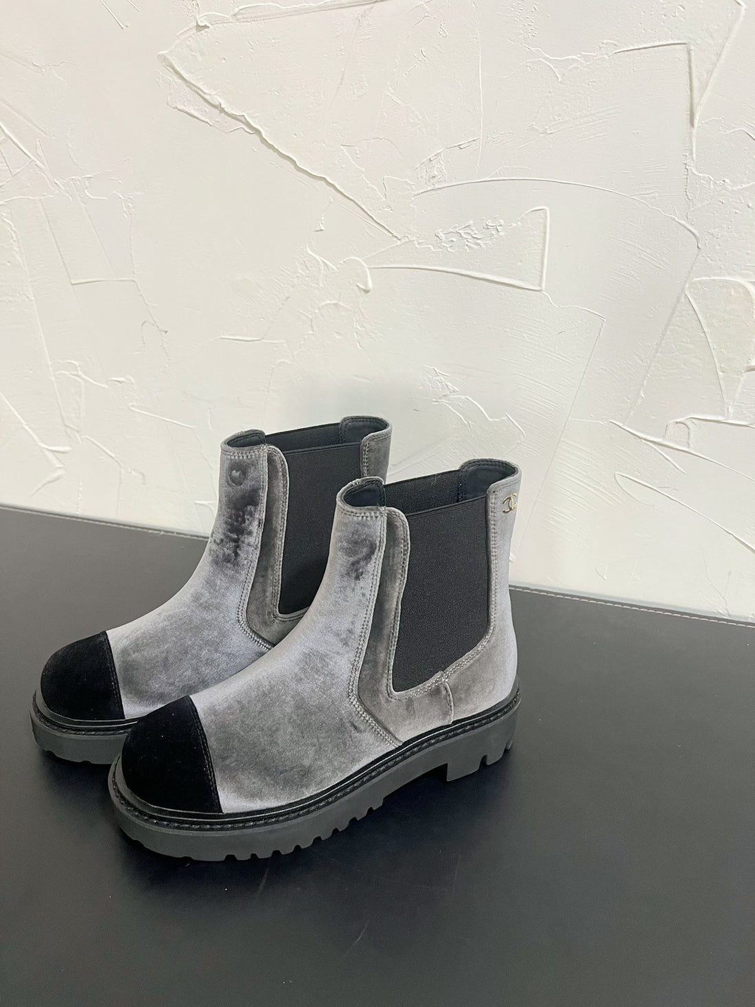 CC Chelsea Ankle Boots In Grey Mix Black Velvet 949685