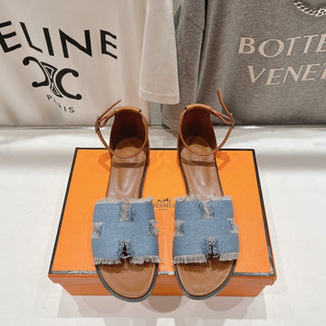 Santorini Sandal Bleu Clair Lambskin