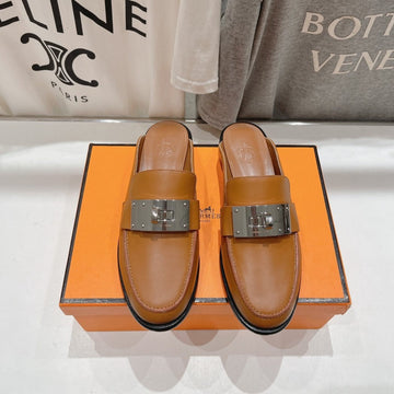 Iota Mule Caramel Calfskin