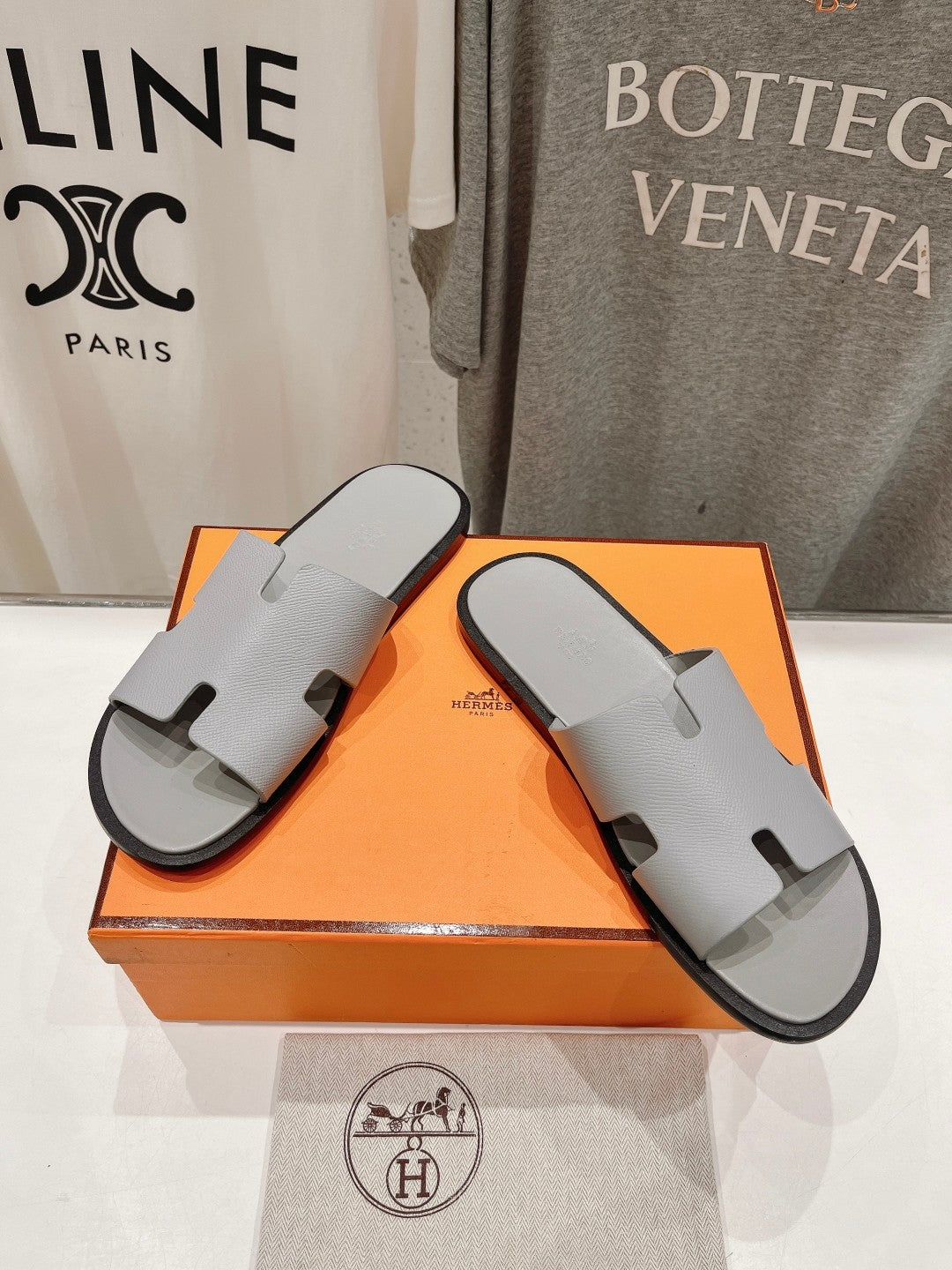 Izmir Sandal Bright Gray Lambskin