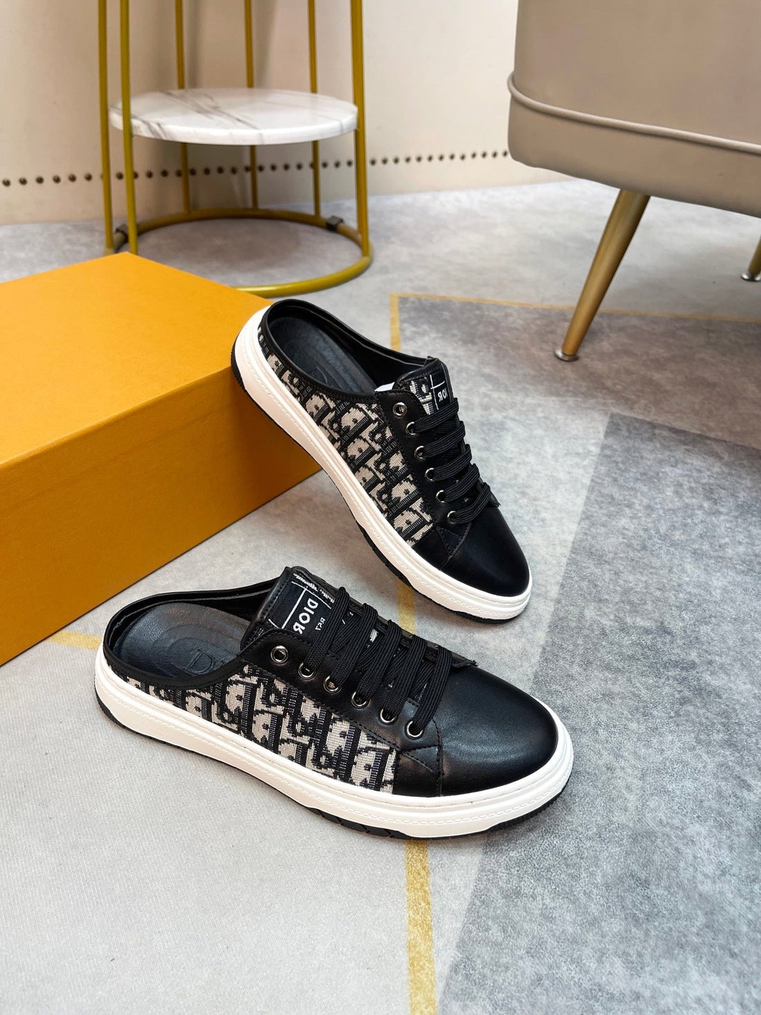 CD Retro Mule Black And Beige Calfskin