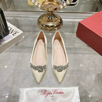 Viv 25 Crystal Diamond Buckle Flats Beige Silk Satin 235393