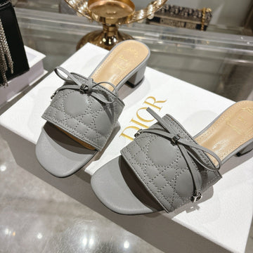 CD 26S Slippers Gray Beige Sheepskin 679865