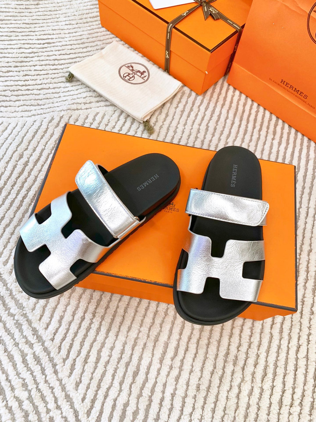 Hm Chypre Sandal Silver Mix Black Wrinkled Lambskin 963200