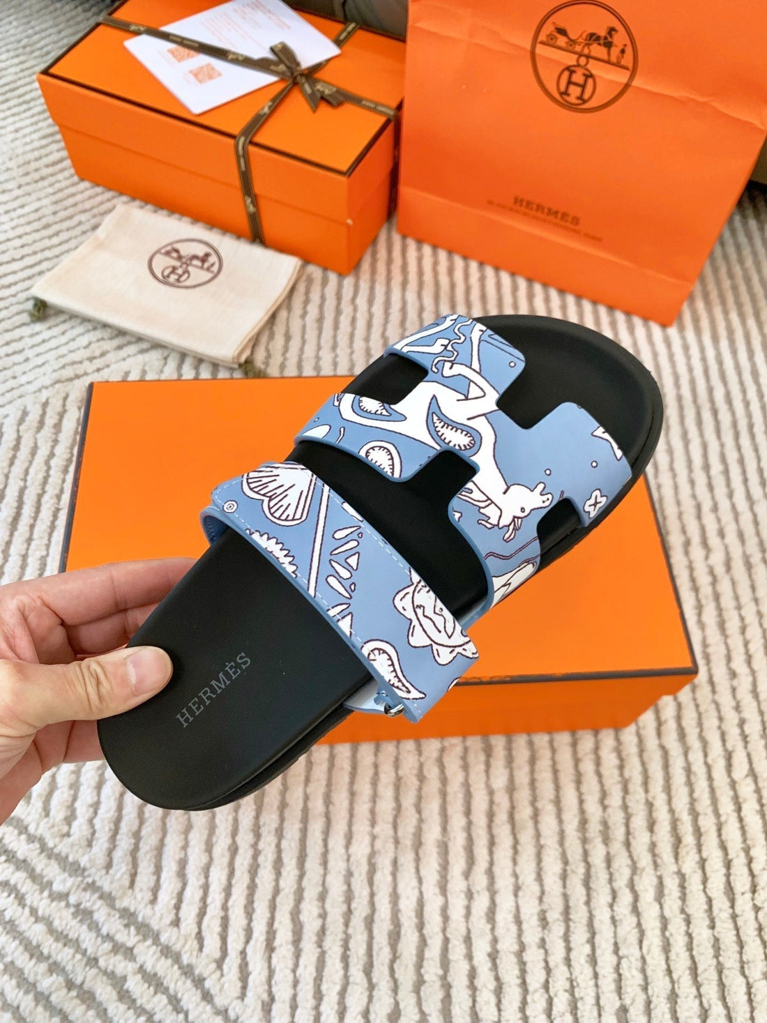 Hm Chypre Sandal Cloud Blue With White Pattern Cowhide 963201