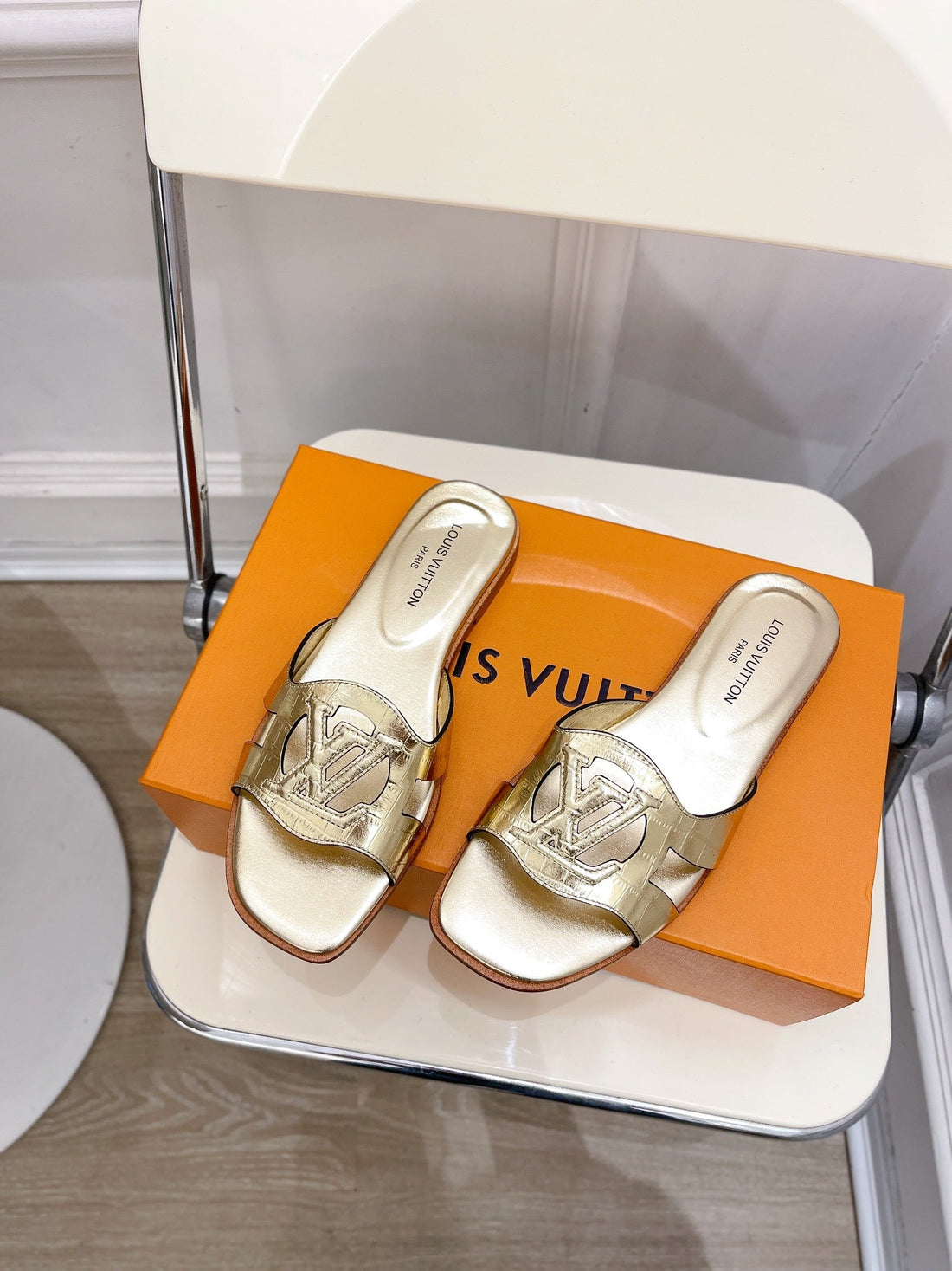 Isola Flat Mule Gold Metalic Calfskin