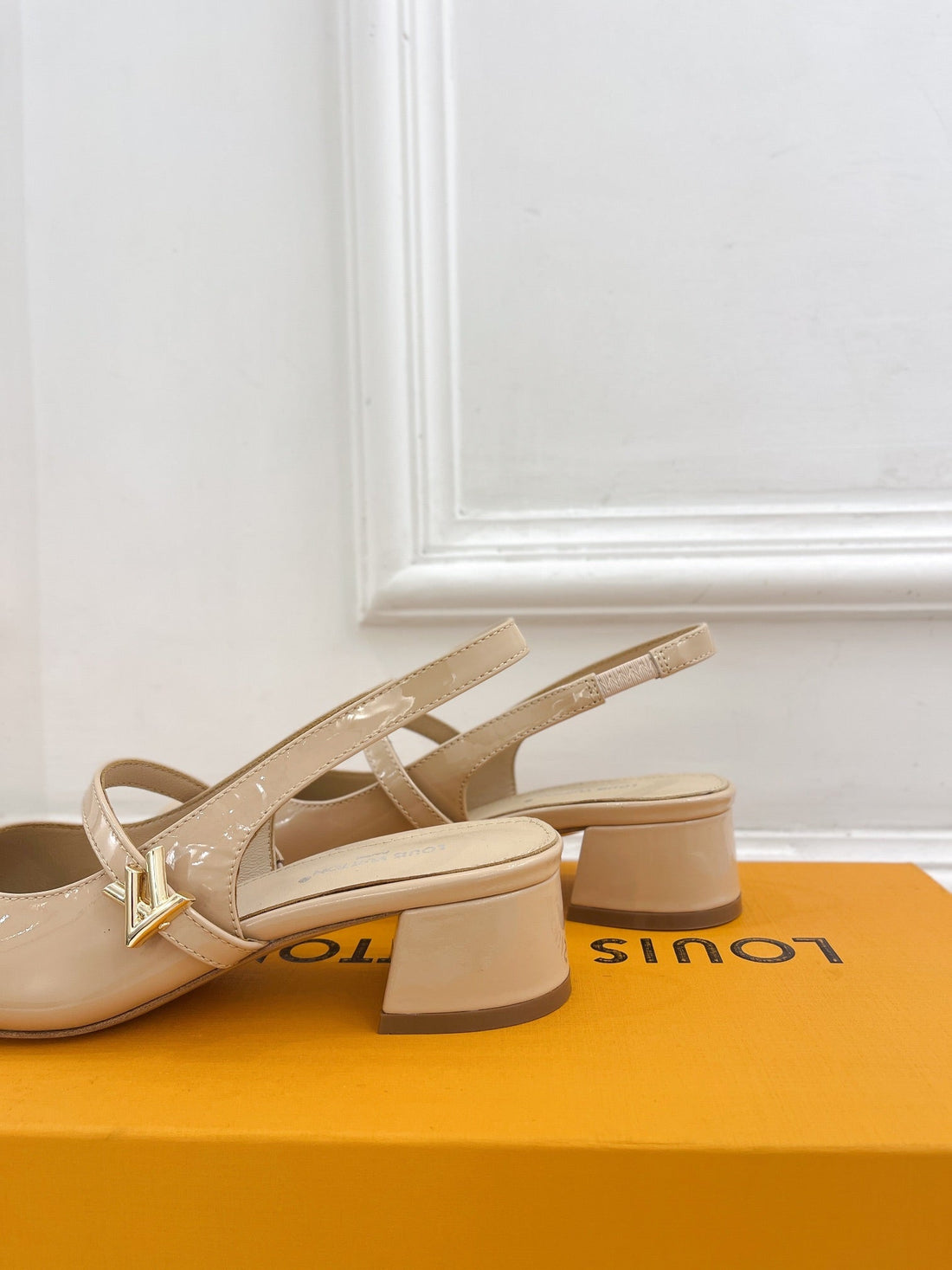 LV Romy Slingback Pump 35MM Glossy Beige Lambskin