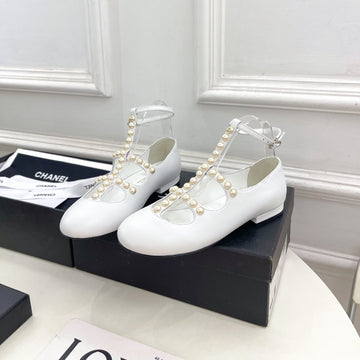 CC Mary Jane 10MM In White With Small Pearls Lambskin 948758