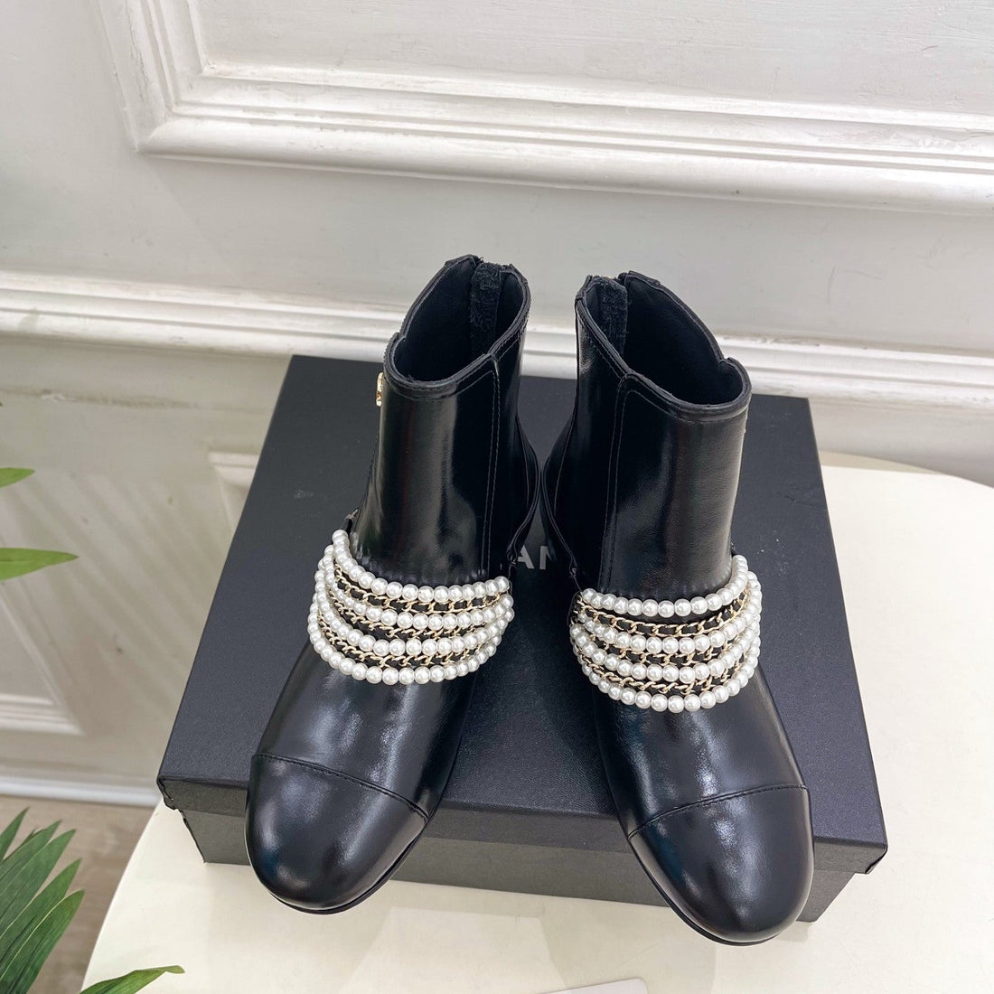 CC Pearl Chain Ankle Boots Booties 35MM Black Calfskin 425463