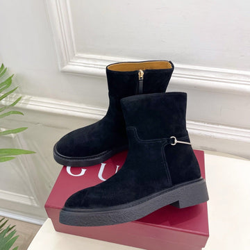 Gucci 25𝐬𝐬 Horsebit Ankle Boots Black Suede 435374