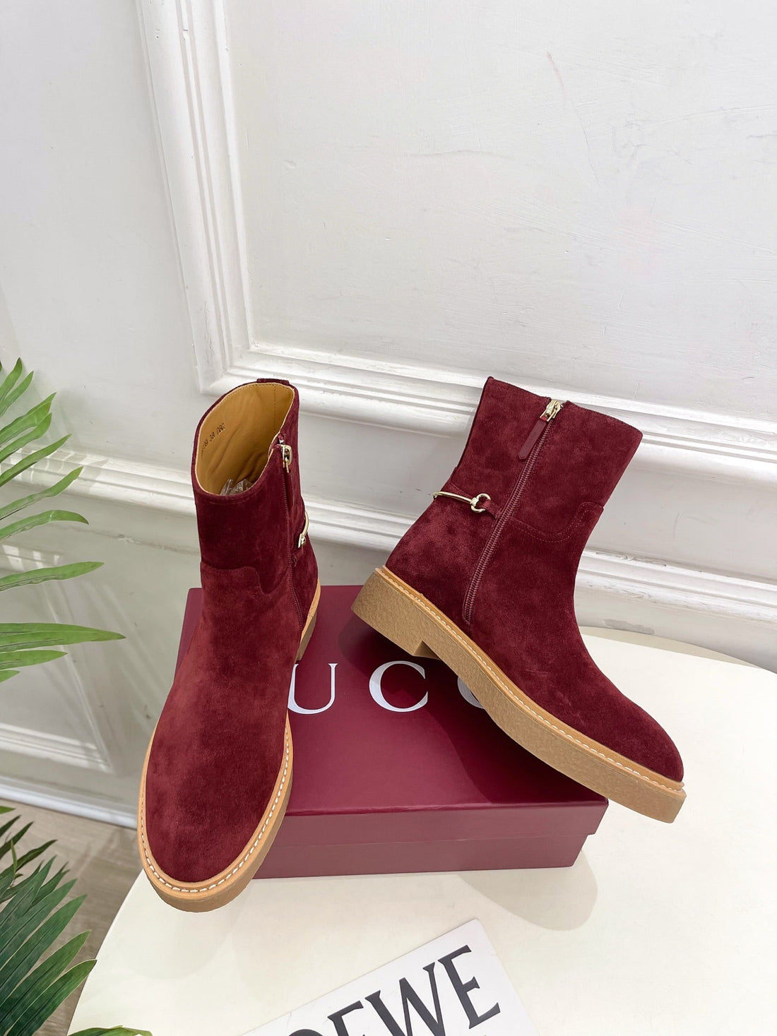 Gucci 25𝐬𝐬 Horsebit Ankle Boots Wine Red Suede 435375