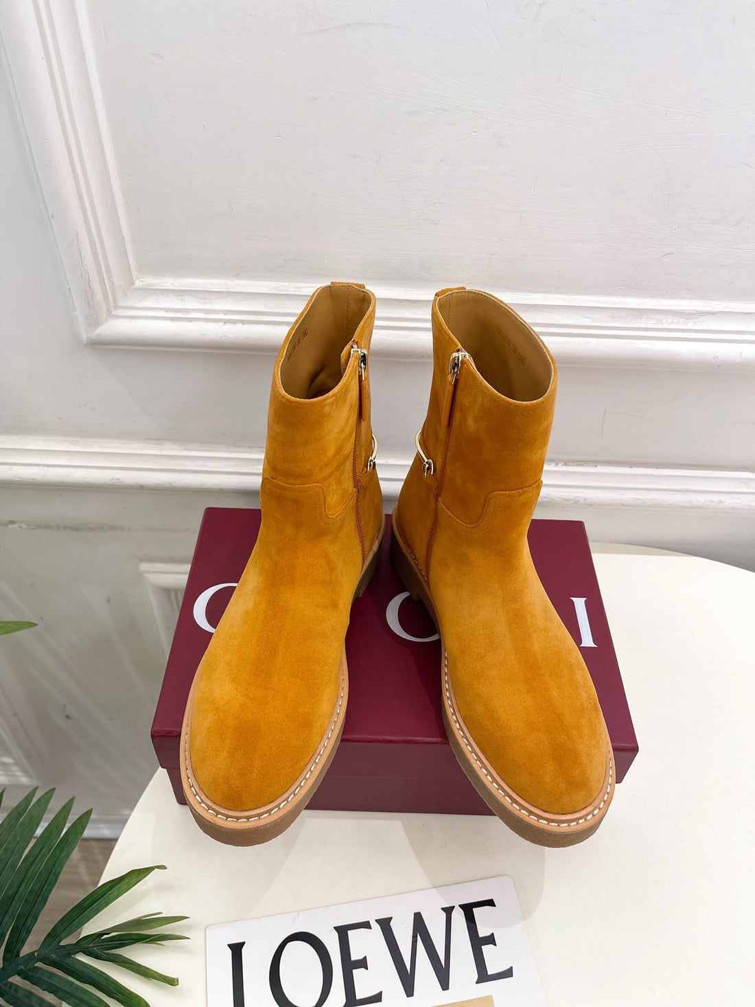 Gucci 25𝐬𝐬 Horsebit Ankle Boots Mustard Yellow Suede 435377