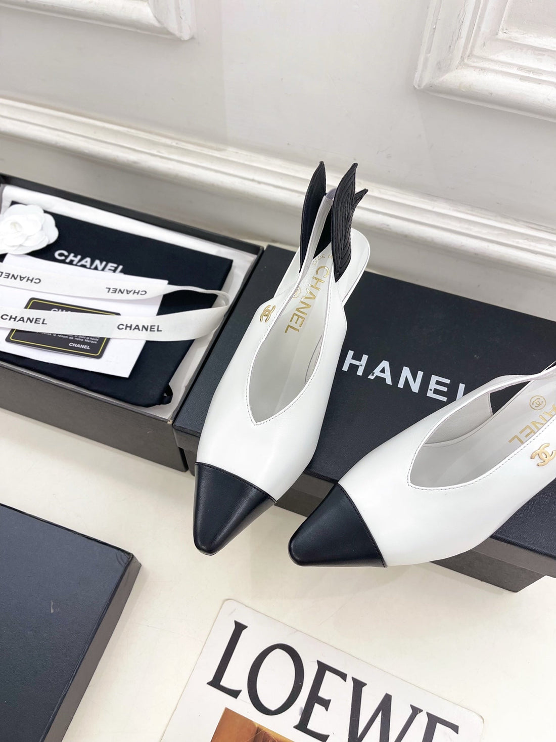 CC 26 Ss Open-Back Sandals 7.5cm White Black Calfskin 586932