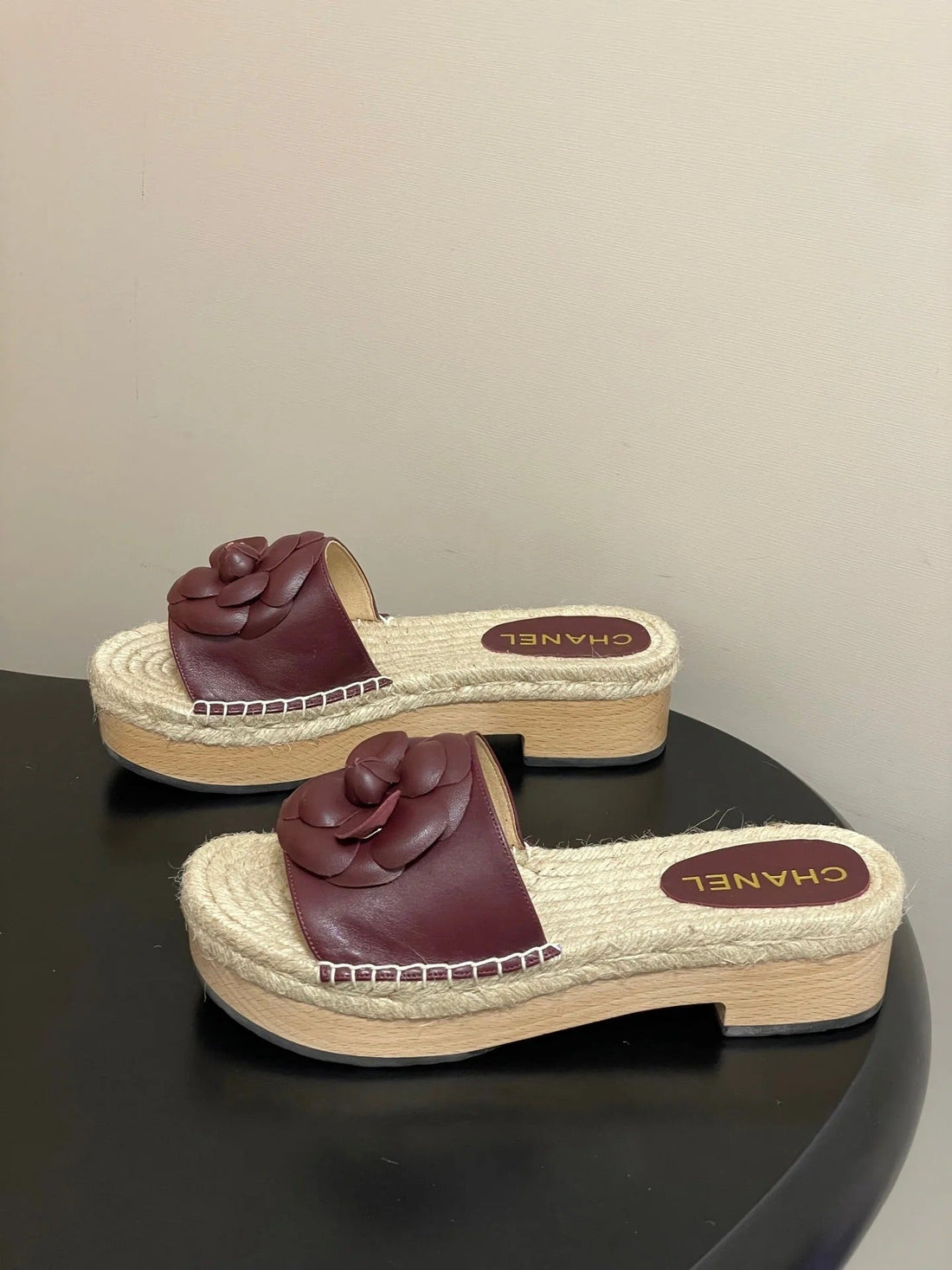 CC 26S Camellia Slippers Beige Burgundy Rope Smooth Leather 649399